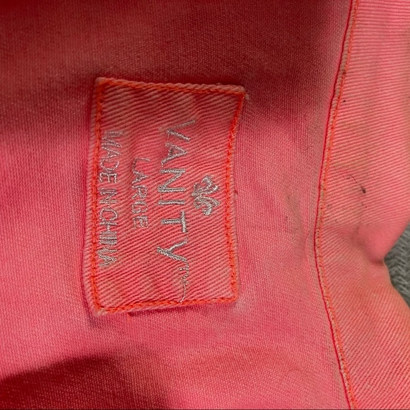 Vanity Vest - Picture 2 of 6